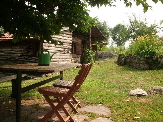 B&B Al Mutpron Casale Corte Cerro Екстер'єр фото